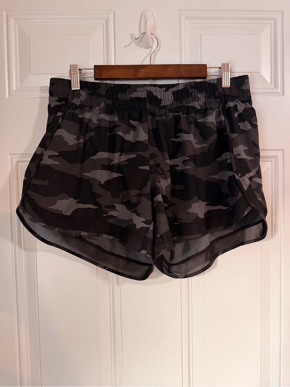 Athleta Black & Gray Camo Women's Athletic Shorts